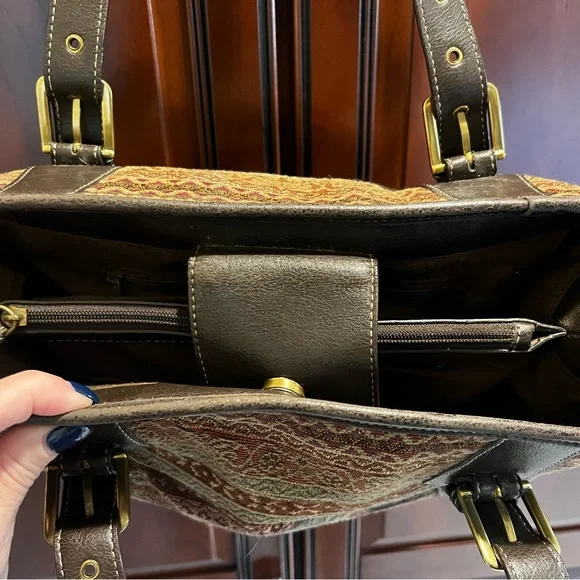 Relic By Fossil Autumn/Fall Colors Over the The Shoulder Satchel Type Purse/Bag - Picture 7 of 11